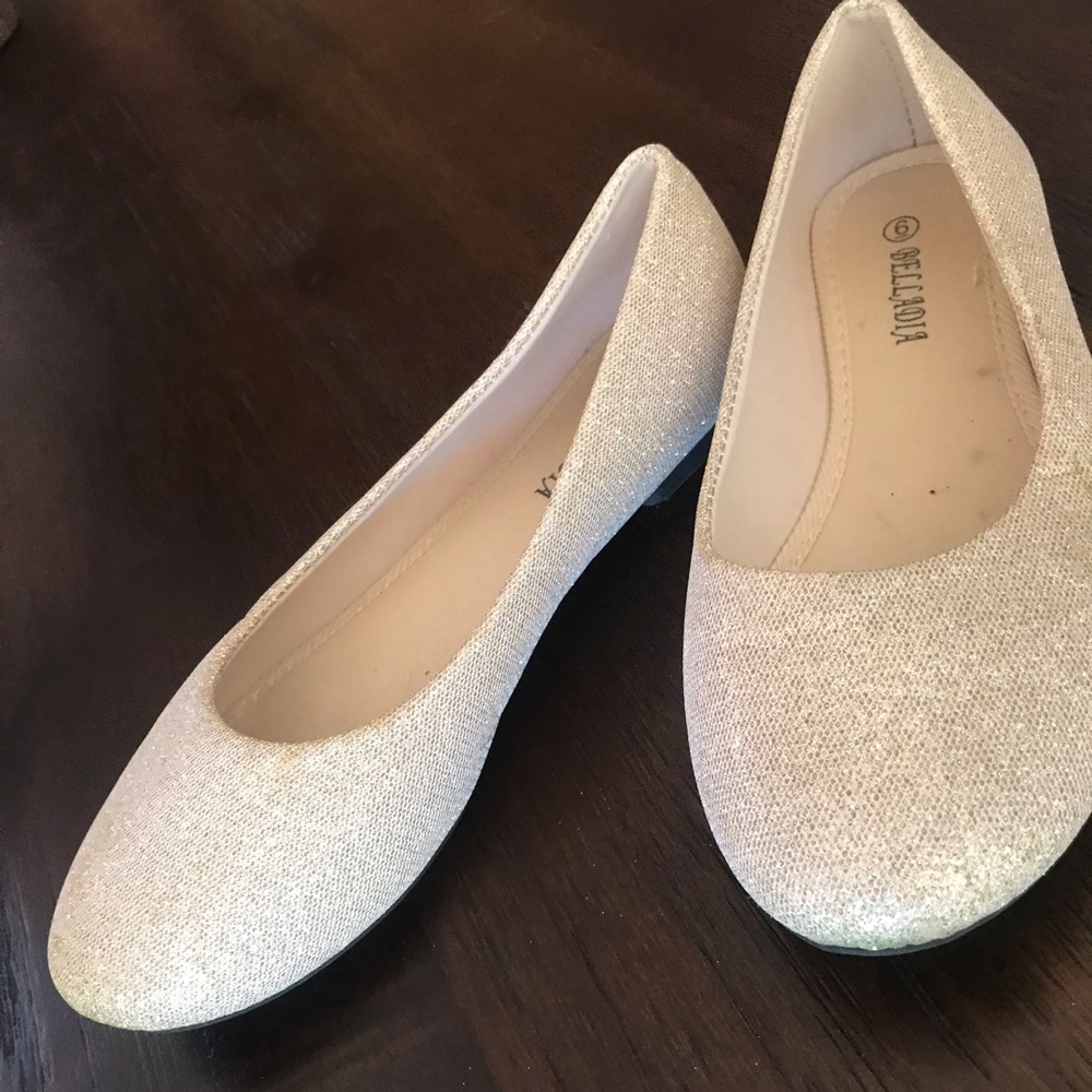 Girls Golden sparkly flats